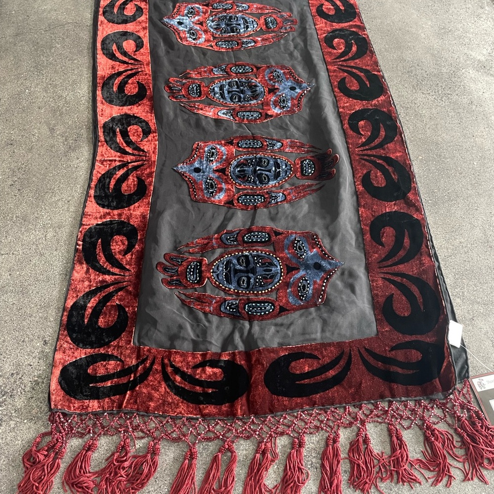 Diving Eagle Patterned Scarf